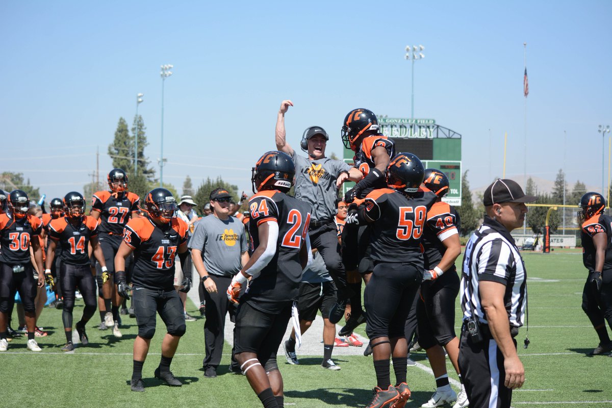 Reedley Improves To 2-0 With A 44-20 Victory Over Yuba
