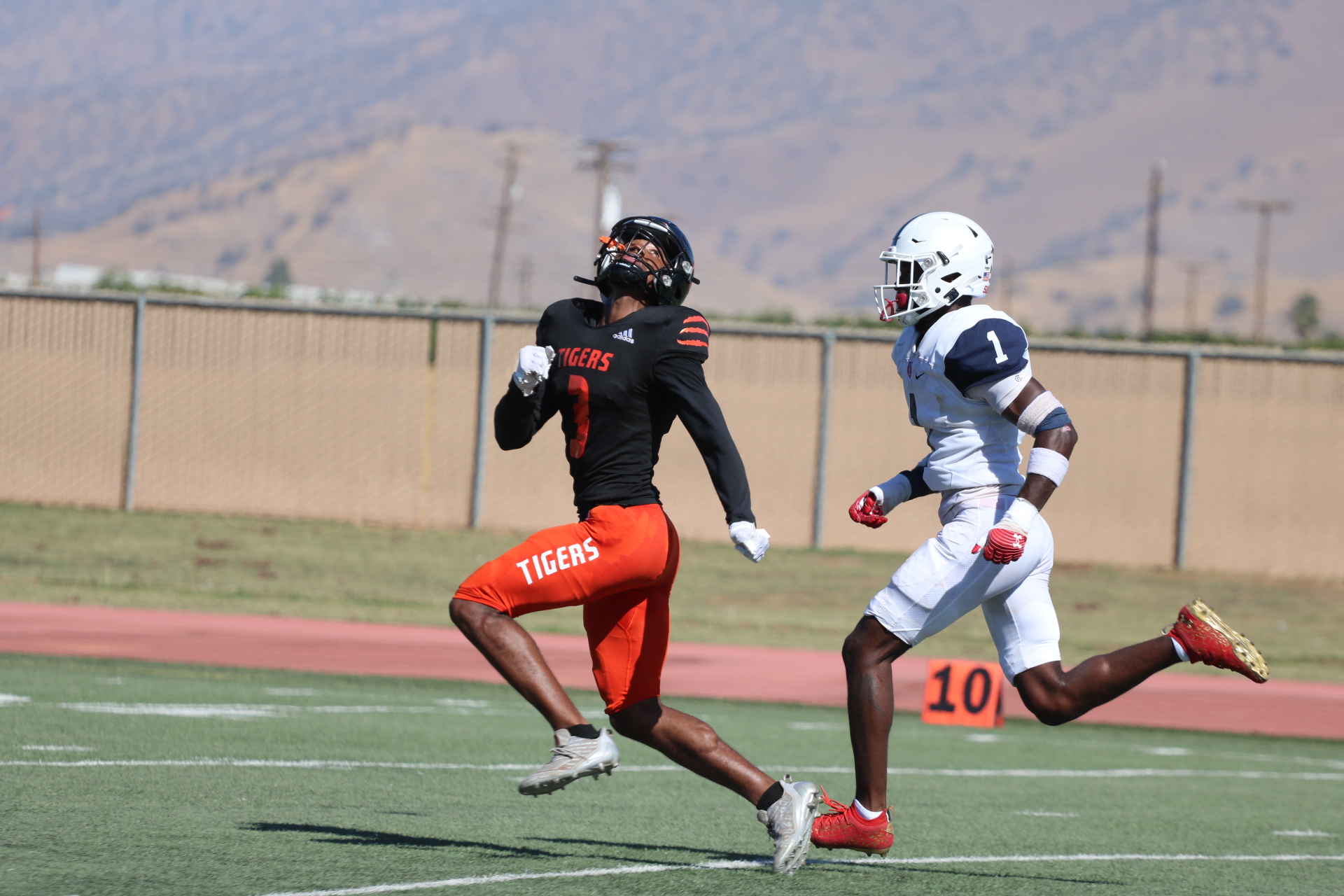 Reedley Football Wins Homecoming VS Santa Rosa